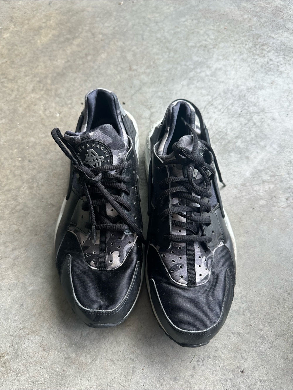 Nike Black and Gray Men's Athletic Sneakers